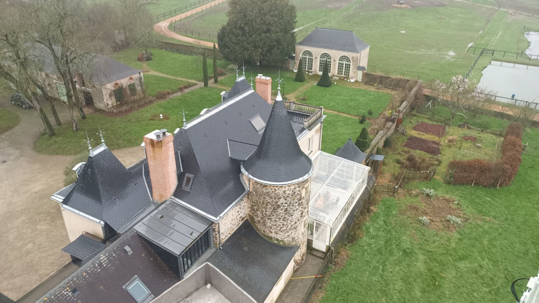 rénovation d'une toiture de château en Mayenne