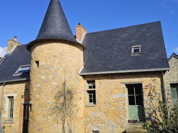 Tourelle en ardoise CUPA 7 épaisse taillé à la main et posé au clou